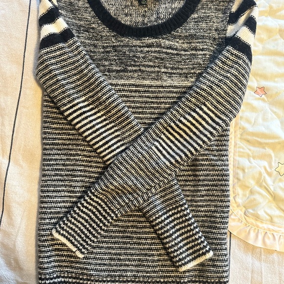 Sam Edelman Sweater - Picture 2 of 2
